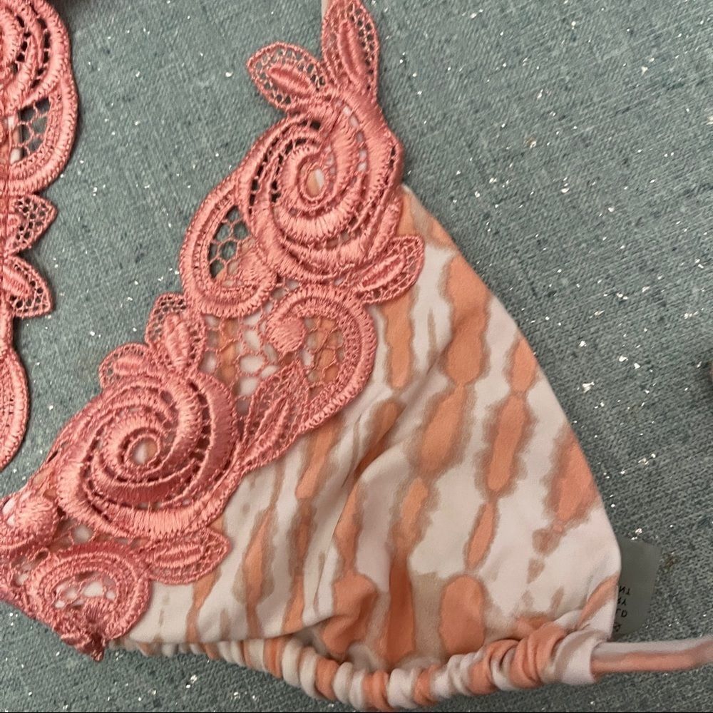 Beach Bunny Bikini Top - Picture 3 of 6